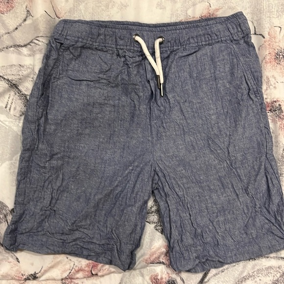 Tommy Bahama two t-shirts and linen shorts set like new - Picture 2 of 8